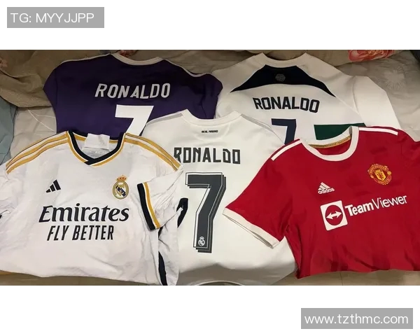 黄头发白脸红衣足球明星的辉煌赛场表现与影响力解析